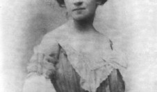 Lola Mora, Primeros Años: 1866 - 1894